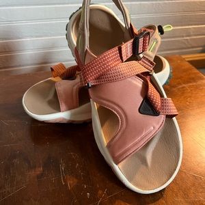 Nike athletic sandals